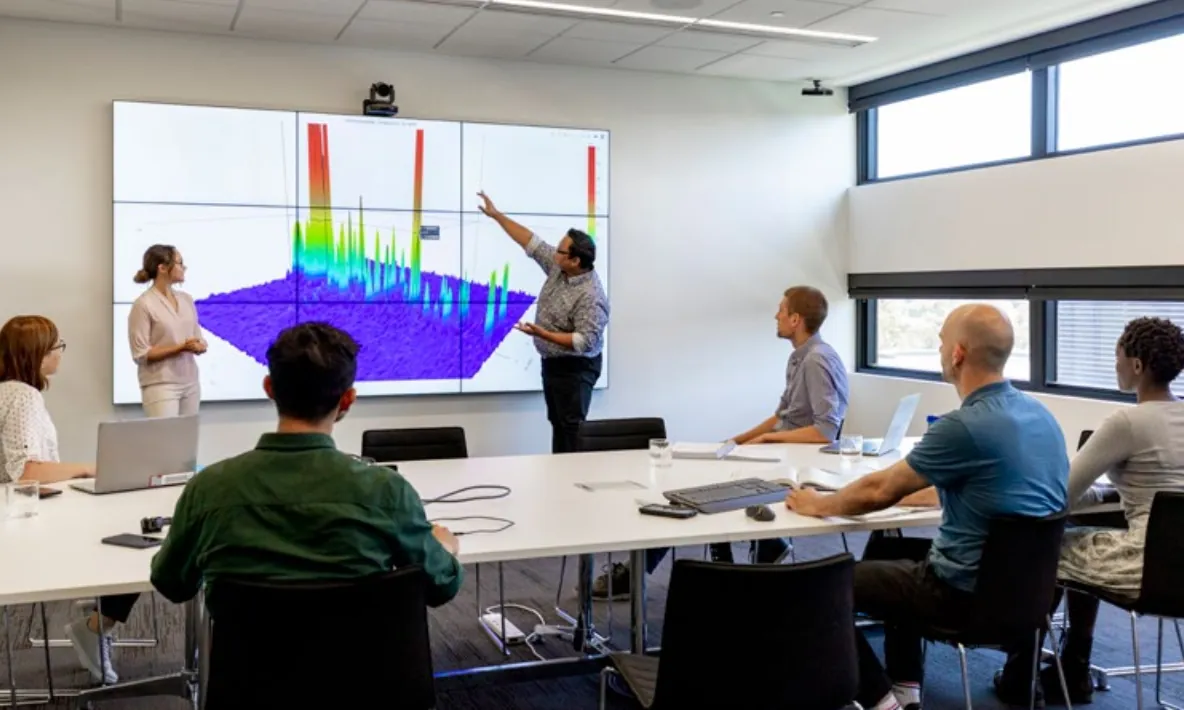 Presentation in meeting room